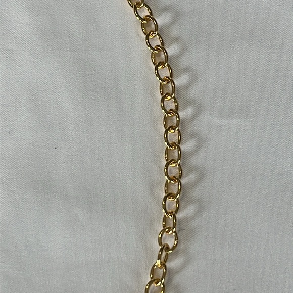 Kurt Geiger London Eagle Heart Crystal Necklace gold Romantic NEW - Picture 11 of 11